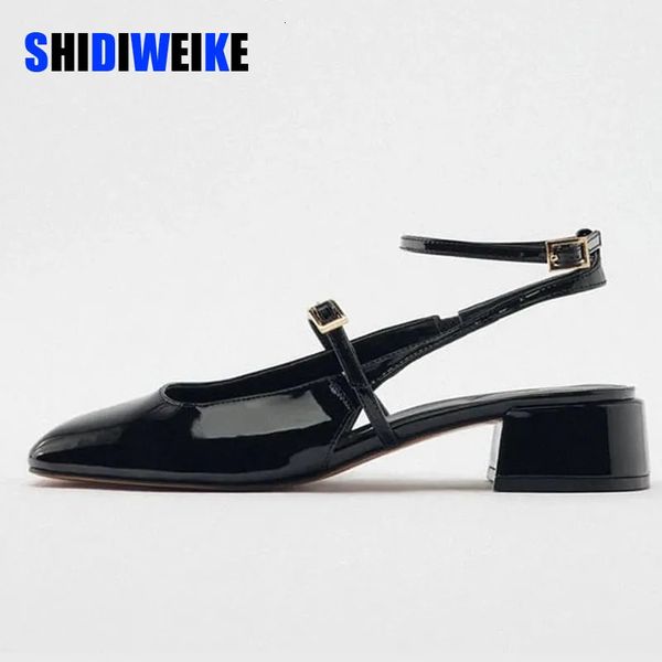 Sapatos de vestido SDWK Mary Jane Saltos Mulheres Bombas Chunky Strappy Heels Black Square Toe Saltos Mulheres Salto alto Lolita Slingback Heels Cute Shoes 231110