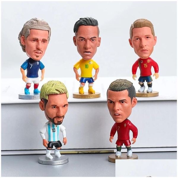 Oggetti decorativi Figurine Soccerwe 7Cm Altezza Calcio Minlls Giocatore di cartoni animati Figure Azione Regalo di Natale mobile 230111 Drop Deli Dhfri