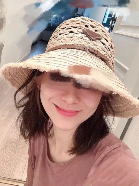 Capinho de grife de grife de primavera e verão novo chapéu de palha redondo o chapéu de ding no protetor solar de protetor solar ladras chapéus de moda