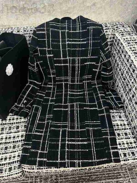 Misturas de lã feminina designer outono novo chique estilo celebridade versátil xadrez contraste manga longa em torno do pescoço casaco de lã para mulher qj4b