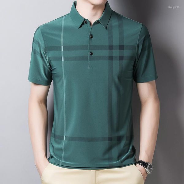 Мужские футболки T 2023 Летняя мужская футболка с коротким рукавом Ice Silk Cool Top Top Top Средней возраста. Повседневная одежда корейской молодежной полоски Поло