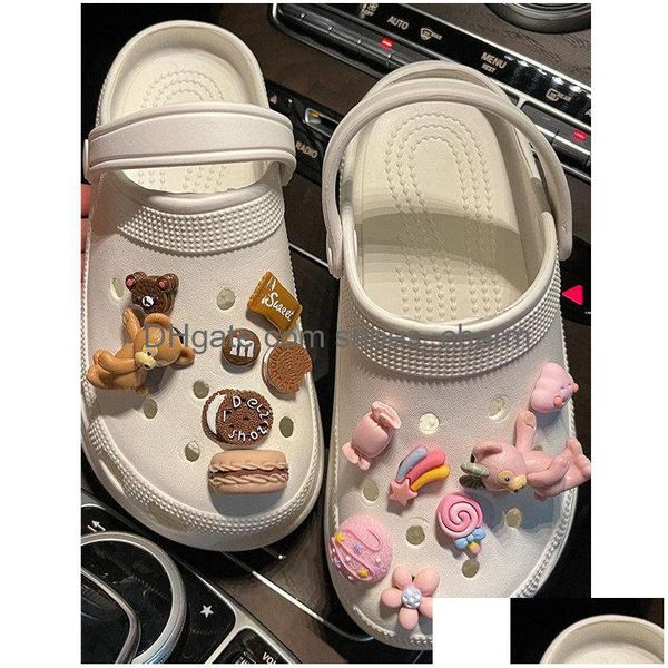 Shoe Parts Accessories Cartoon Bear Biscuit Food Charms Decoration Kids Fit Croc Wristbands Toy Diy Backpack Xmas Gifts Buckle Dro Dhu5W