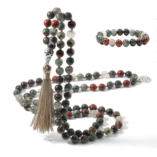Anhänger Halsketten 8mm Afrikanischer Blutstein Perlen Halskette Armband 108 Mala Gebetsperlen Meditation Yoga Japamala Set Schmuck für Männer und Frauen 231110