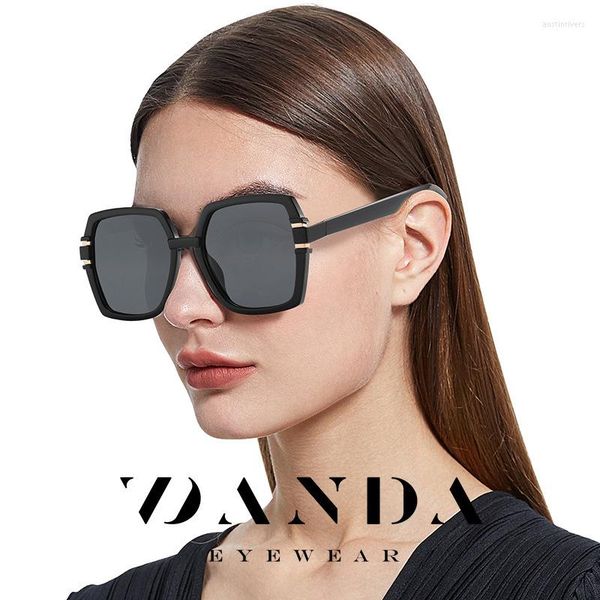 Óculos de sol 2023 Mulheres polarizadas Big Frame Joker Ultra-Light TR90 Sun Glasses UV Eyewear protegido