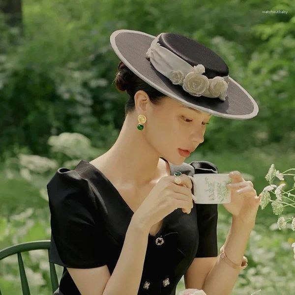 Береты Леди Шикарные шляпы-федоры в британском стиле Роза Формальная кепка Женские шляпы с цветами Чародеи Шляпы Льняная коробочка для таблеток