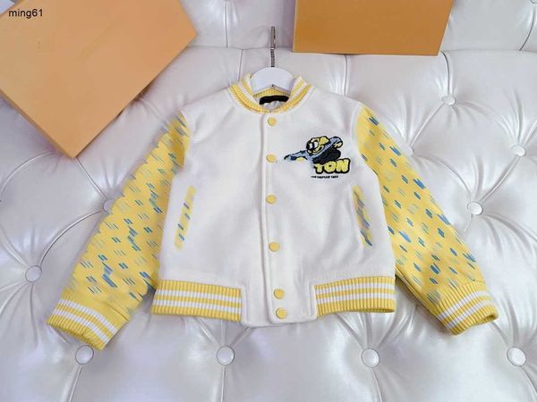 Designer de marca Toddler Jacket Jacket Logo bordado Autumn Kids Casat Tamanho 100-150 Multi Color Stitching Design Roupos de bebê Nov10