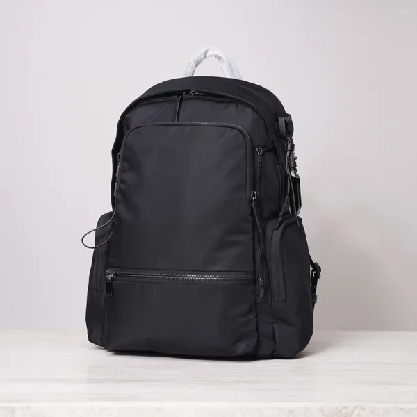 Bolsas escolares 2023 Primavera e verão Hardware de ouro de alta qualidade, comando de mochila de nylon feminino