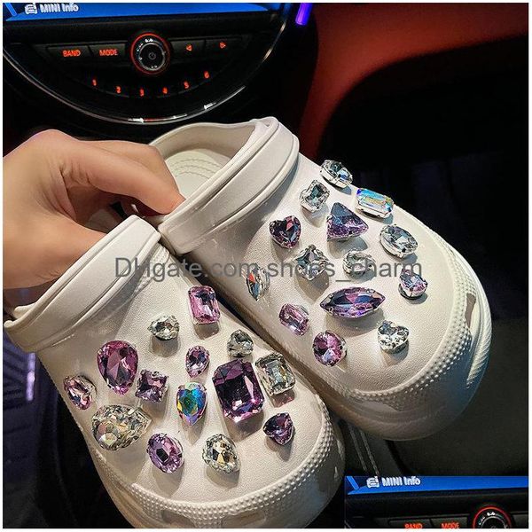 Parti di scarpe Accessori Ciondoli con diamanti viola Braccialetti Festa in PVC Bambini Fit Croc Regali Decorazione Fai da te Giocattolo Zaino Pantofola Fibbia C Dhe7N