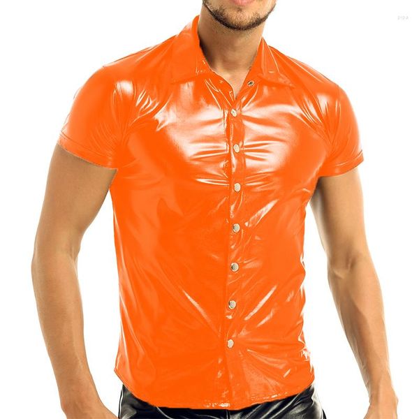 Magliette da uomo Mens Button Sexy Fitness Clubwear Uomo PU Leather Maniche corte Camicia Party Stage Canottiera Maglietta metallizzata lucida Top