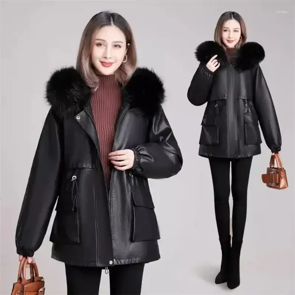 Женская кожаная куртка с меховым воротником и капюшоном, женская бархатная верхняя одежда, длинное пальто, модное зимнее пальто 2023 из искусственной кожи, женское