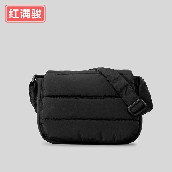 Новая небольшая квадратная сумка из нейлоновой ткани, женский нишевый дизайн, широкий плечевой ремень с хлопковой застежкой, сумка через плечо, простая и легкая сумочка с откидным верхом.