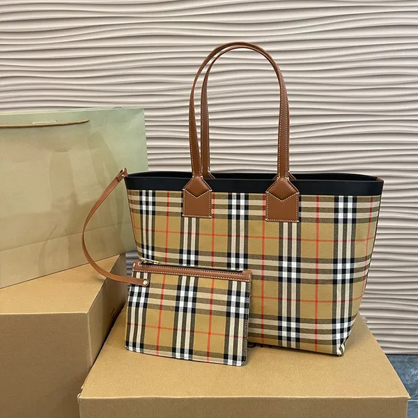 High Luxury Designer Leather Shoulder Bag with eternl wallet - Brown Plaid Classic Flower Design (29x35cm)