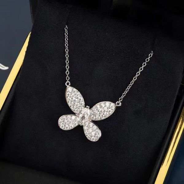 Colar de colar Colar Sterling Silver Silver Full Diamond Butterfly Colar Luxury Feminino Luxo, Pequeno e Popular Design Sense Micro Inlaid Zircon