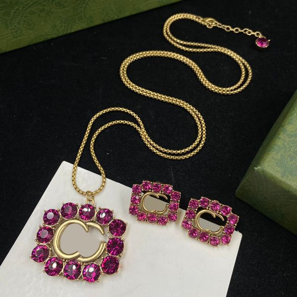 Orecchini con diamanti quadrati Collana con pendente a lettera in oro versatile Set di gioielli da donna di design di lusso con scatola