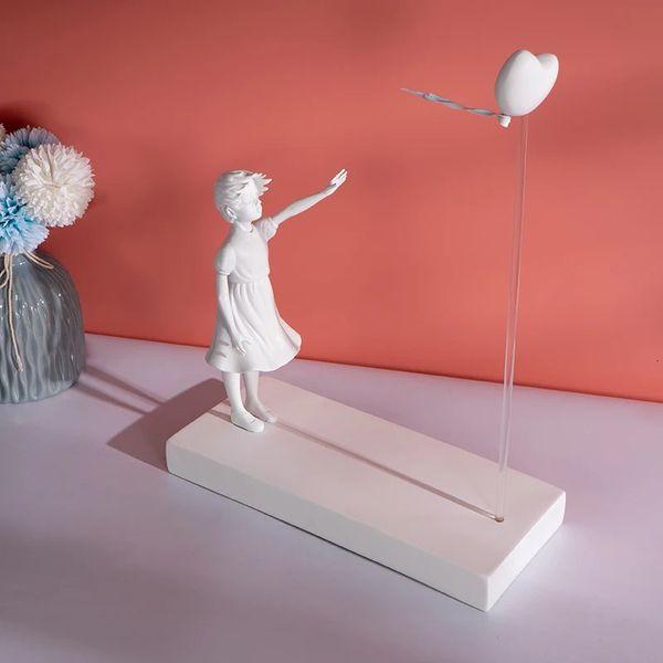 Objetos decorativos estatuetas coração balão e menina voadora inspirado em Banksy arte escultura moderna decoração para casa estátua decoração grande 231110