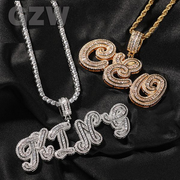 New Fashion Cursive Letter Nome personalizzato Collana con ciondolo Personalizzato Iniziale Iced Out Cubic Zirconia CZ Oro reale Hip Hop Fai da te Anniversario Gioielli Regali per uomo Donna