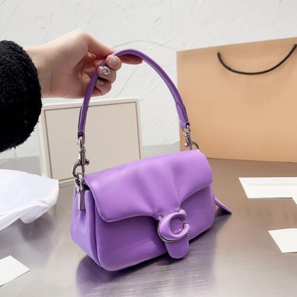 borsa tote borsa firmata la lussuosa e alla moda borsa a forma di nuvola ha un'imbottitura interna che sembra un morbido cuscino con un tocco confortevole