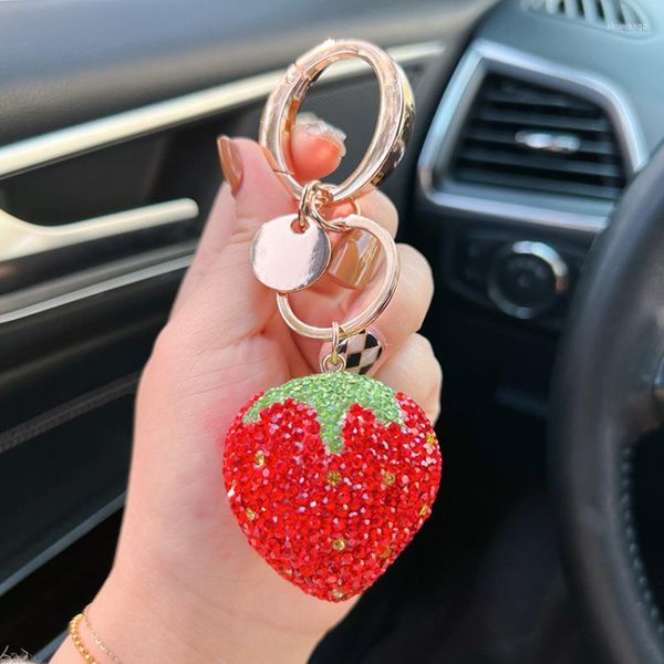 Keychains Clay Rhinestone Strawberry Red Heart Keyring para Women Girl Jewelry Fruit Fote Chain Key Telder