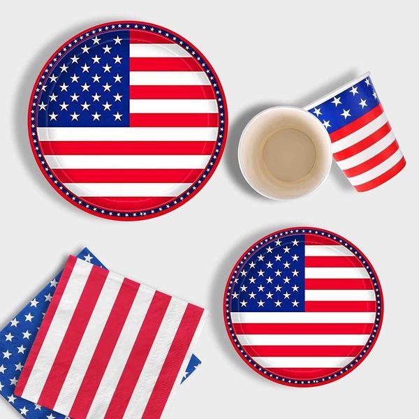 Neuheiten Independence Day Einweggeschirr Amerikanische Flagge Dekoration Einwegteller Kraftpapier Geschirr Streifen Sterne Dekoration Z0411