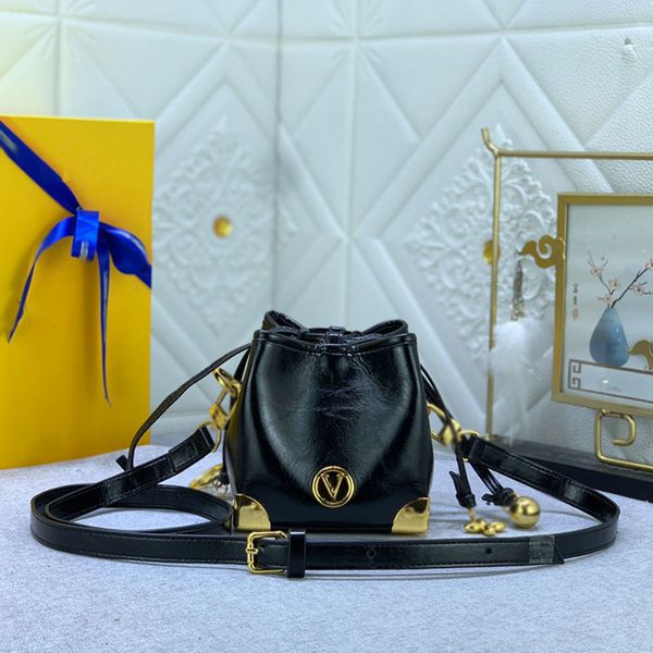 Lüks Crossbody Tasarımcı Çanta Mini Kova Çantaları Kadın Çanta Omuz Çantaları Cüzdan Tasarımcıları Kadın Moda Kova Çantası Siyah Çantalar Dhgate Çanta