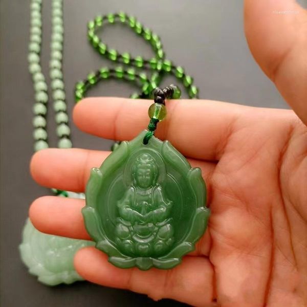 Collane con ciondolo Smeraldo naturale Guanyin Buddha Collana Fascino Gioielli Moda Intagliato a mano Uomo Donna Fortuna Regali Amuleto