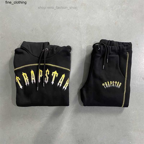 2023 Trapstar Tute Suit Uomo Central Cee Set Top Quality Gold Letter Embroidery Black Paneled Women Felpa con cappuccio Jogger Pants