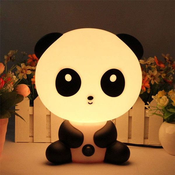 Lâmpadas Sombras LED NOVIDADE NOITE DE CARACTON PANDA PANDA TABELA DE Urso Crianças Banda Bolsa Férias Presente Decoração de quarto 230411