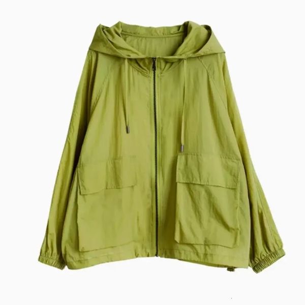 Giacche da donna Estate Protezione solare da donna Abbigliamento Giacca sottile con cappuccio Cappotto di protezione solare coreano di grandi dimensioni Protezione UV Trench da donna 230412