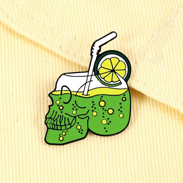 Broches pinos criativos bebidas criativas caveira xícara de desenho limão suco verde suco de água espumante de férias de férias praia jóias punk crachás de lapeel