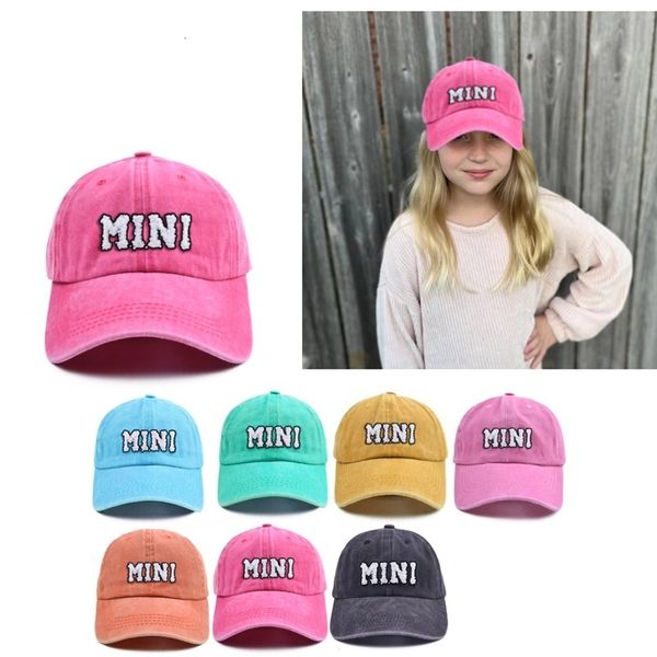 Kapaklar Şapkalar Ebeveyn Çocuk Mini Mama Mektubu Ayarlanabilir Güneş Koruma Beyzbol Kapağı Düz ​​Renk Gölgesi Yetişkin Çocuklar Yaz Baba Şapkası 230412