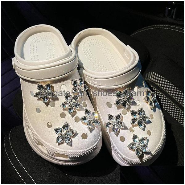 Acessórios para peças de sapatos Sakura Diamond Charms Girl Fit Croc Wrists Backpack Backpack fofo Presentes PVC Xmas Fechle Party Drop D Dhnvo