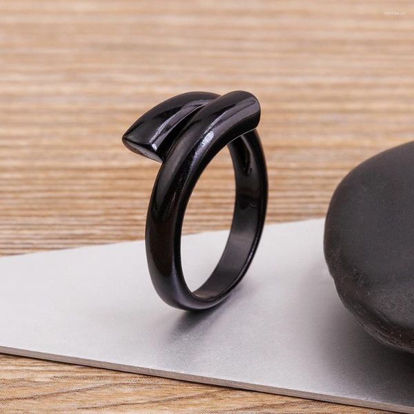 Кольца кластера AIBEF Красочные женские пластиковые простые нерегулярные модные кольца в стиле хип-хоп ювелирные изделия для помолвки 7 цветов 2023