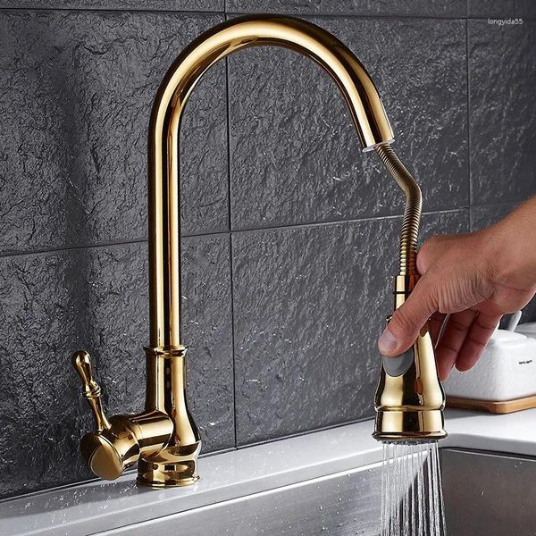 Torneiras de cozinha Tuqiu Torneira de pia de ouro Pull Out Tap Single Hole Handle Swivel Water Mixer