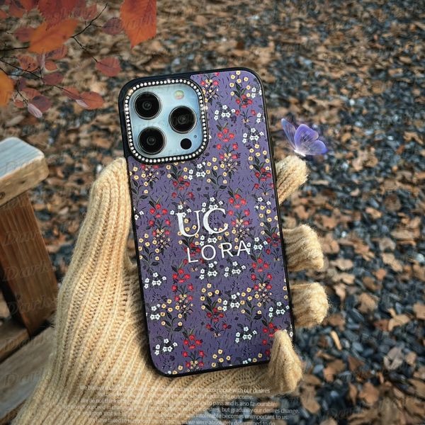 Designer Vogue Flower Phone Case para iPhone 15 14 13 12 Pro Max Bling Glitter Rhine Stone Camera Fashion Shell Back PU Couro TPU Capa à prova de choque