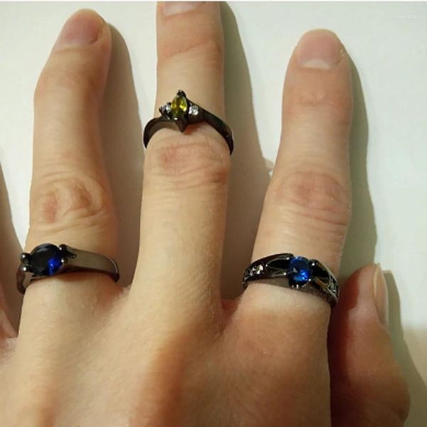 Cluster Ringe Goth Mystery Schwarz Gold Farbe Ring für Frauen Mann Einfache Runde Blaue Zirkonia Vintage Kristall Modeschmuck Großhandel