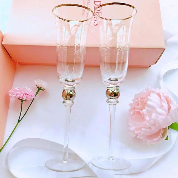 Bicchieri da vino 2 pezzi/set Europa cristallo Champagne Calice in vetro di alta qualità Tazza intagliata Confezione regalo di nozze Bicchieri