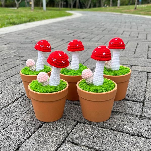 Fiori decorativi Funghi all'uncinetto Fiore Piante artificiali in vaso Bonsai Regali divertenti lavorati a mano per la stanza Tavolo da casa Desktop da ufficio