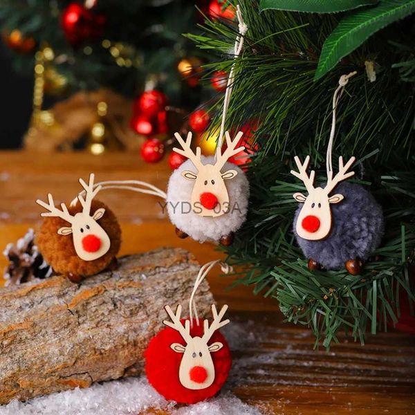 Decorazioni natalizie 1 pz Natale carino feltro di lana pendenti in legno di alce decorazioni per l'albero cervo ornamento artigianale per il 2024 Capodanno albero di Natale Decor YQ231113