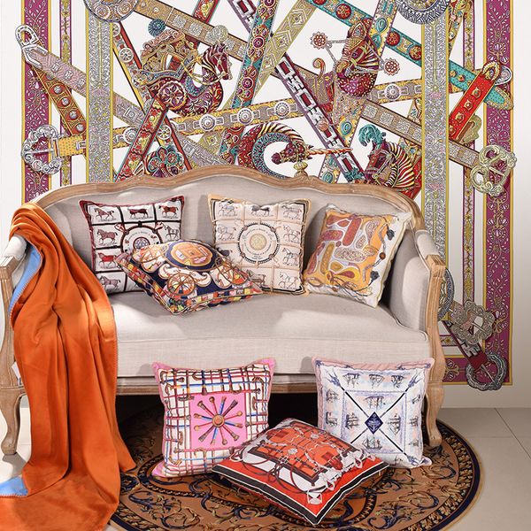 Французская легкая роскошная декоративная наволочка, односторонняя подушка с принтом Love Horse, подушка для дивана, модель украшения комнаты, офисная подушка для талии