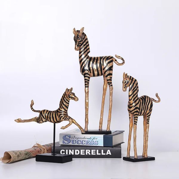Oggetti decorativi Figurine Artigianato in resina Simulazione Scultura animale Zebra dorata Cavallo Figurine decorative Accessori Figurina zebra 231113