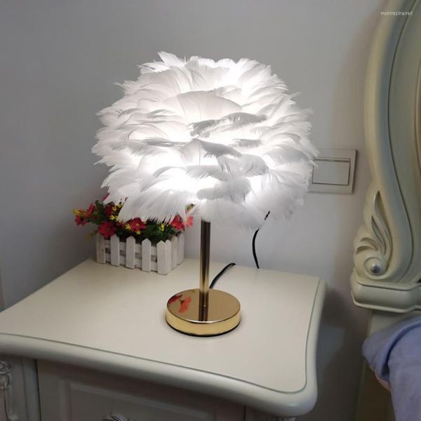 Lâmpadas de mesa UE/US/Au Plug Feather Lamp for Bedroom Romântico Sala de estar de cabeceira moderna Casamento Decoração de Natal