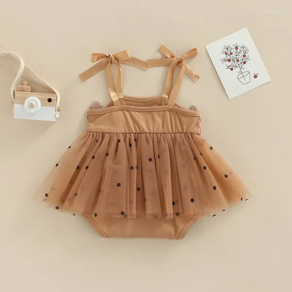 Комплекты одежды, летние комбинезоны для маленьких девочек, милая повседневная одежда для новорожденных, однотонные кружевные комбинезоны без рукавов с завязками, тюлевое платье с цветочным принтом