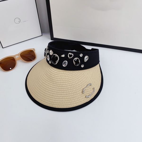 LS Cap Burses Bucket Hat Designer C-Letter Straw Chank Hat visors Diamond Knitt Capt for Men Woman Wide Brim Bag Bucket Hat 58