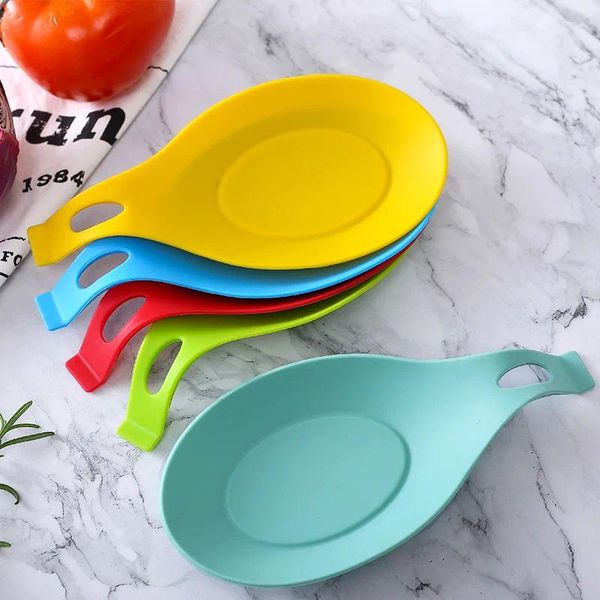 Tappetini da tavolo Tappetino per scaffali in silicone Utensili da cucina Posizionamento Isolamento Creatività Cucchiaio da zuppa Sapore Strumenti per piatti