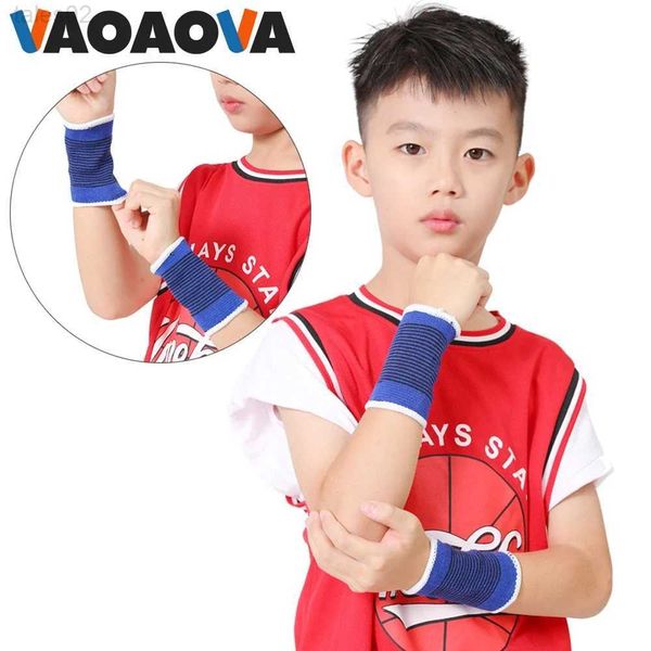 Suporte de pulso 1Pair Kids Compression Wrist Brace Malha Pulseiras Suporte para Futebol Correndo Voleibol Basquete Esportes Meninos Meninas zln231113