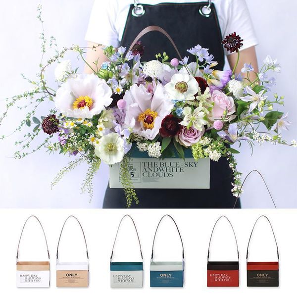 Hediye Sarması Taşınabilir Çiçek Ambalaj Kutusu, Düğün Partisi Dekoru Çiçekçi Handy Sepet için Tutamaklı Su Geçirmez Kraft Kağıt Torbalar