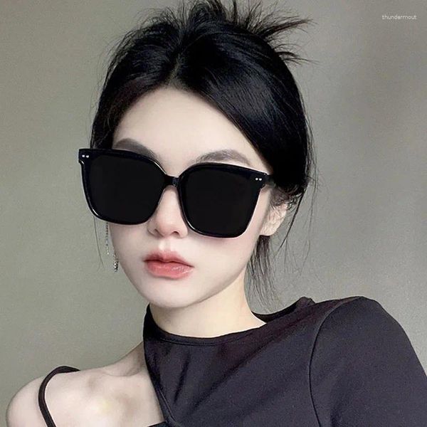 Güneş gözlükleri kutuplaşmış büyük boyutlu kadınlar moda lüks ödünç vintage gözlükler yaz aksesuarları güneş lunette oculos gafas