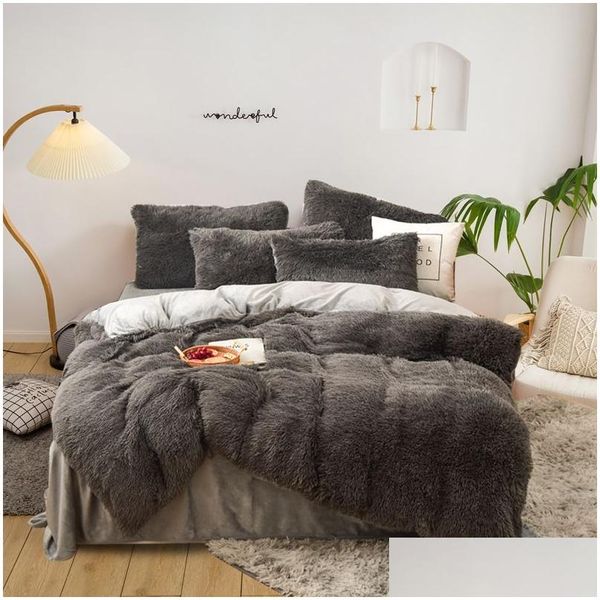 Set di biancheria da letto Set di biancheria da letto in peluche caldo a quattro pezzi King Queen Size Trapunta di lusso Er Federa Piumino Trapunte da letto di marca Alta qualità Dr Dhatb