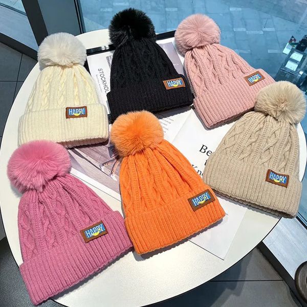 Berretti BeanieSkull Cappello da donna di alta qualità Aggiungi pompon foderati in pelliccia Cappelli invernali in lana alla moda per berretto lavorato a maglia caldo e spesso streetwear 231113