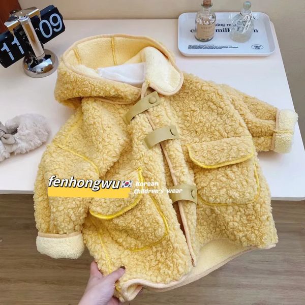 Cappotto Corea Bambini Neonate Cappotto invernale Ragazza del bambino Carino Cappotto di pelliccia giallo Ispessimento per il calore Cappotto di lana di agnello Giacca con cappuccio 231110